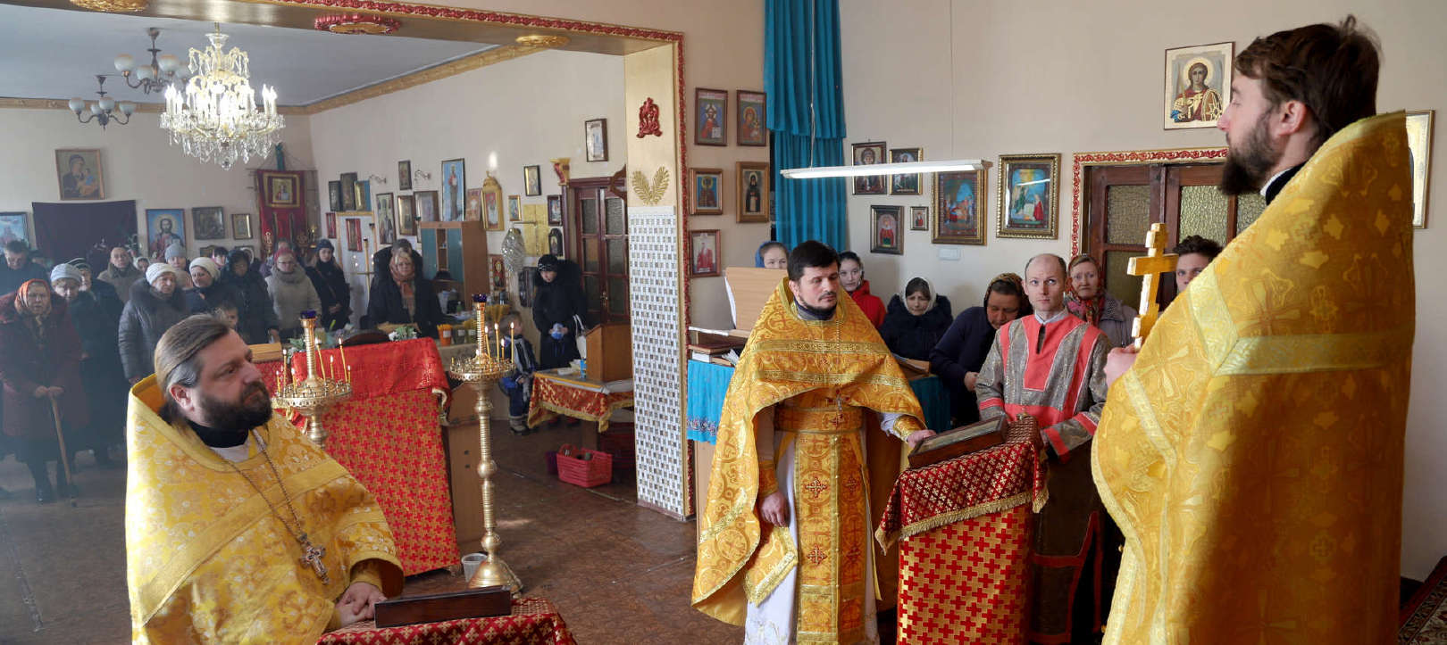 Воскресное Богослужение во главе с секретарем епархии архимандритом Макарием, г.Луганск, 24 февраля 2019 г.